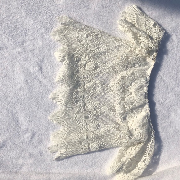 La Hearts Tops - Pacsun white lace crop top size small La Hearts Tops - Pacsun white lace crop top size small